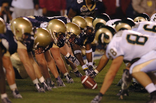 football-players-at-line-of-scrimmage